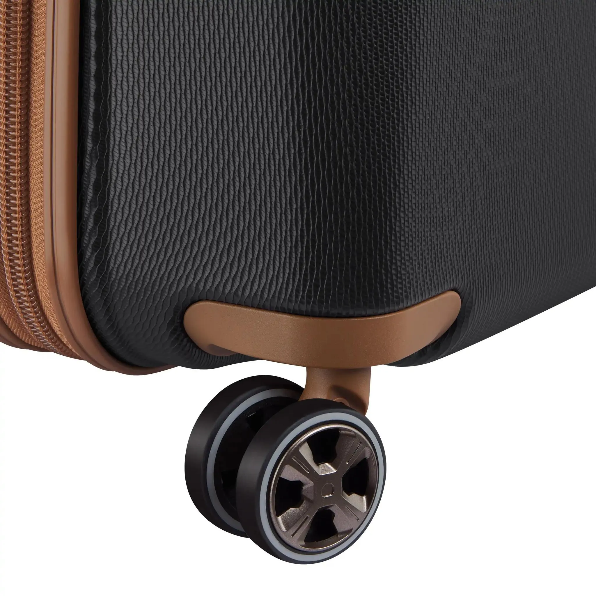 Delsey Flanerie SE 24" Spinner