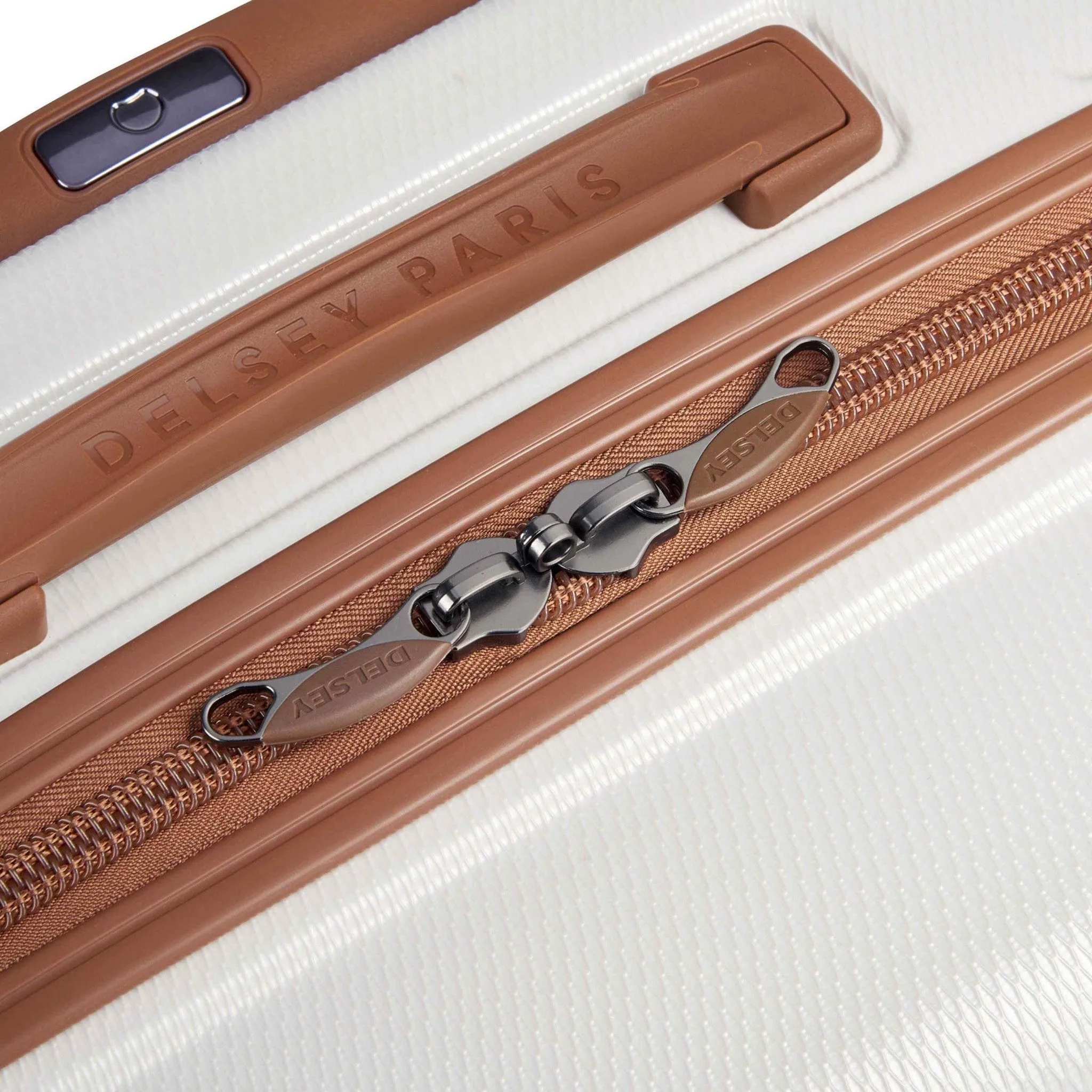 Delsey Flanerie SE 24" Spinner