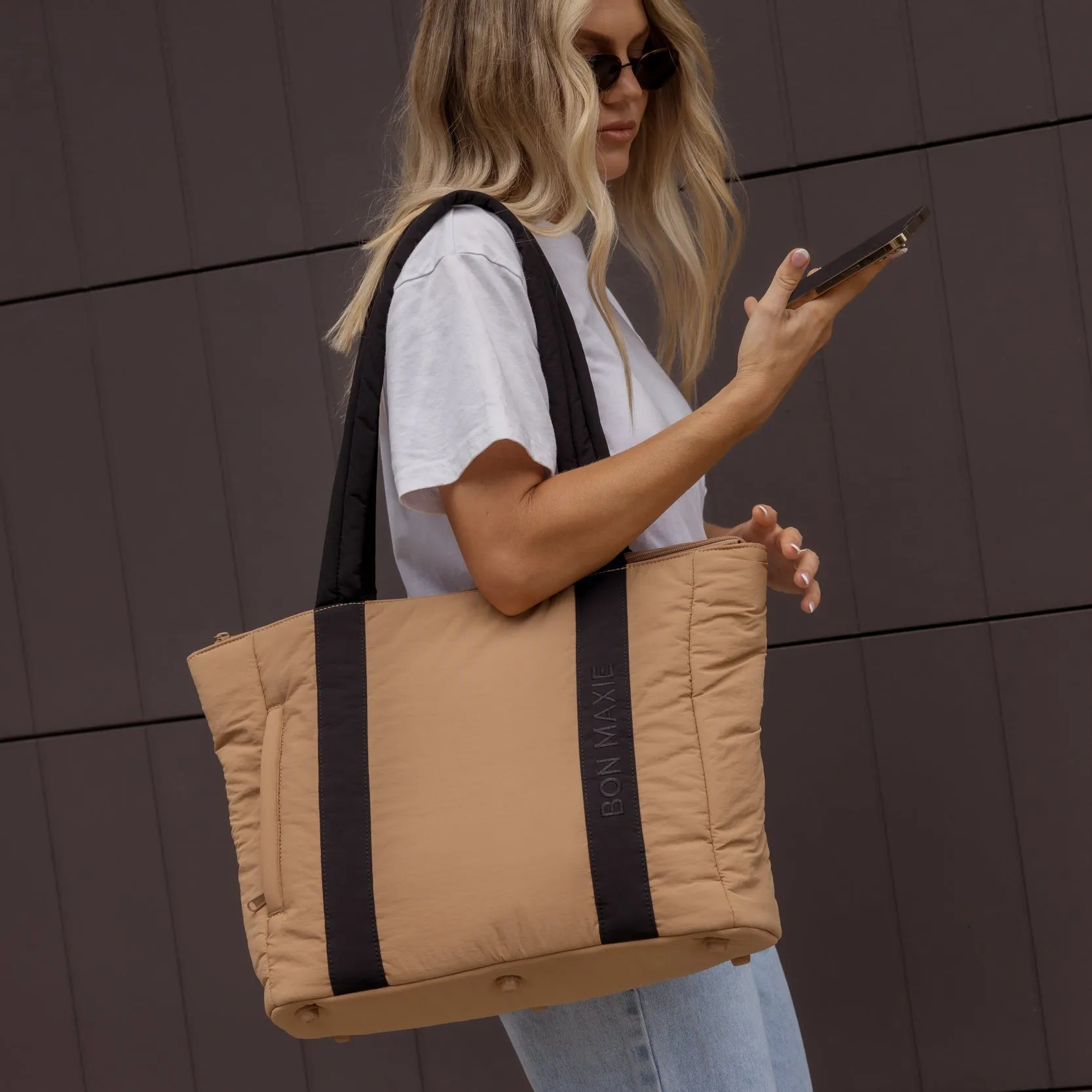 Everyday Tote Bag -- Tan/Black