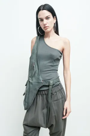 Logan Vest Pack Distressed
