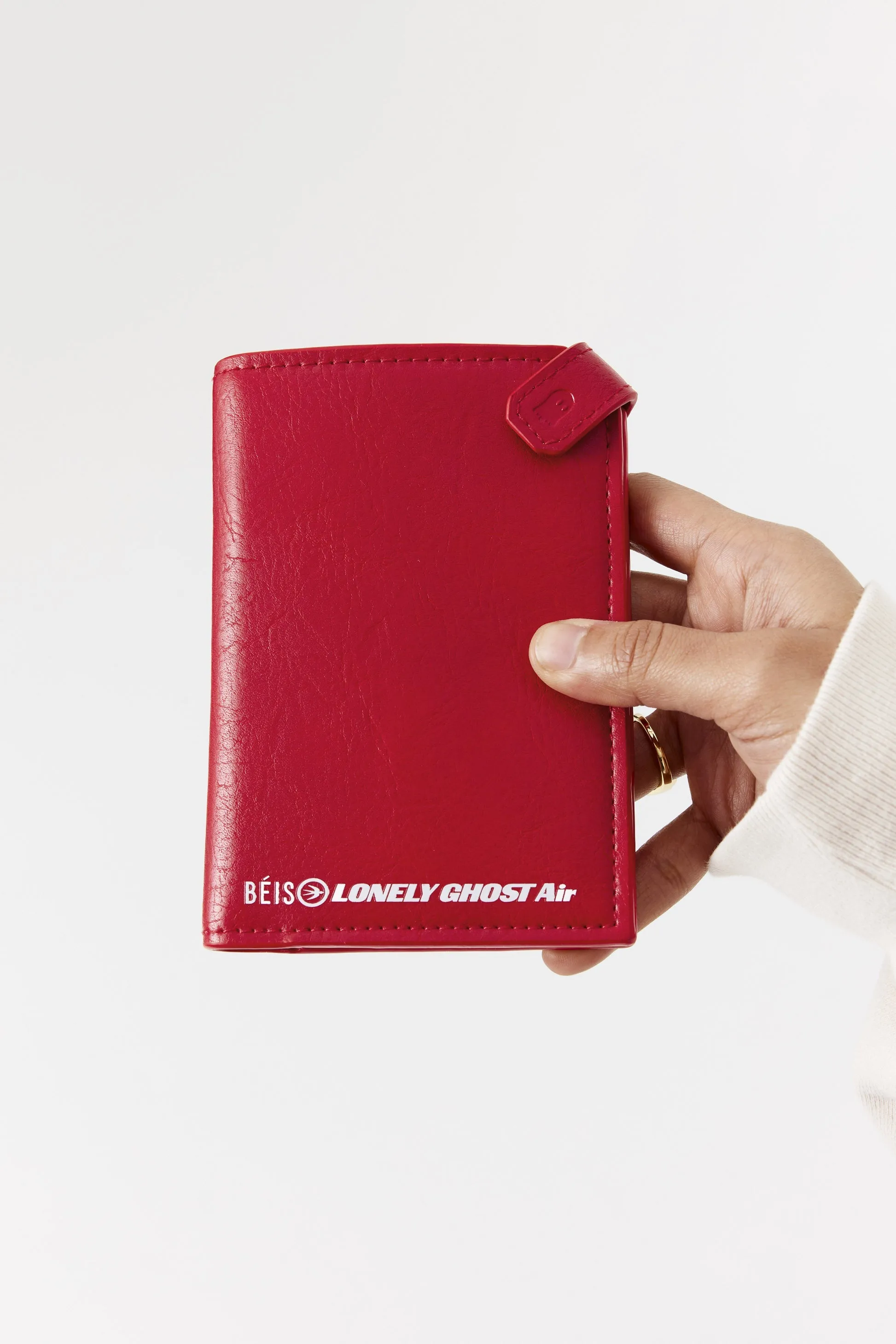 Resale The Passport & Luggage Tag Set in Text Me Red