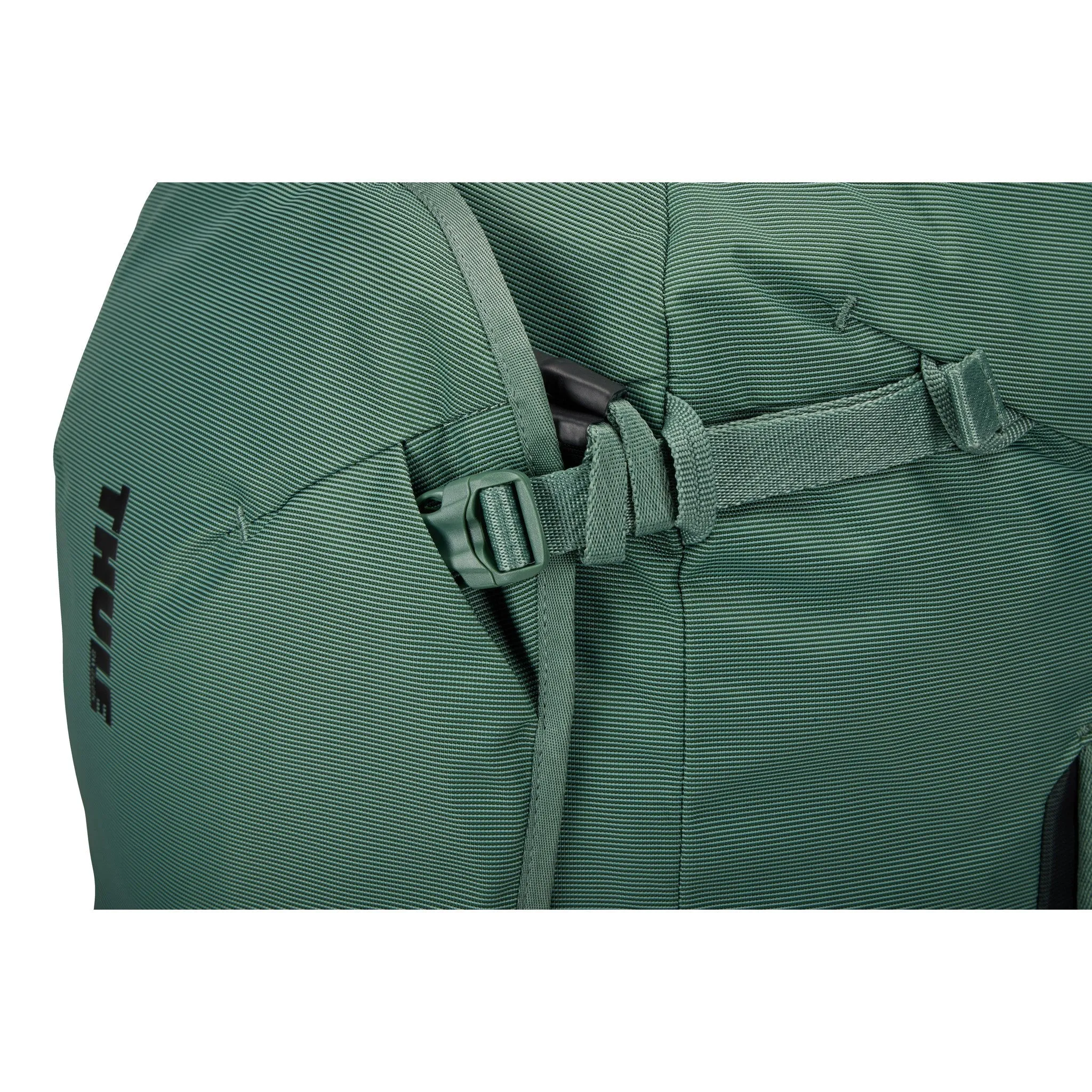 Thule Luggage Landmark Travel Pack 40L