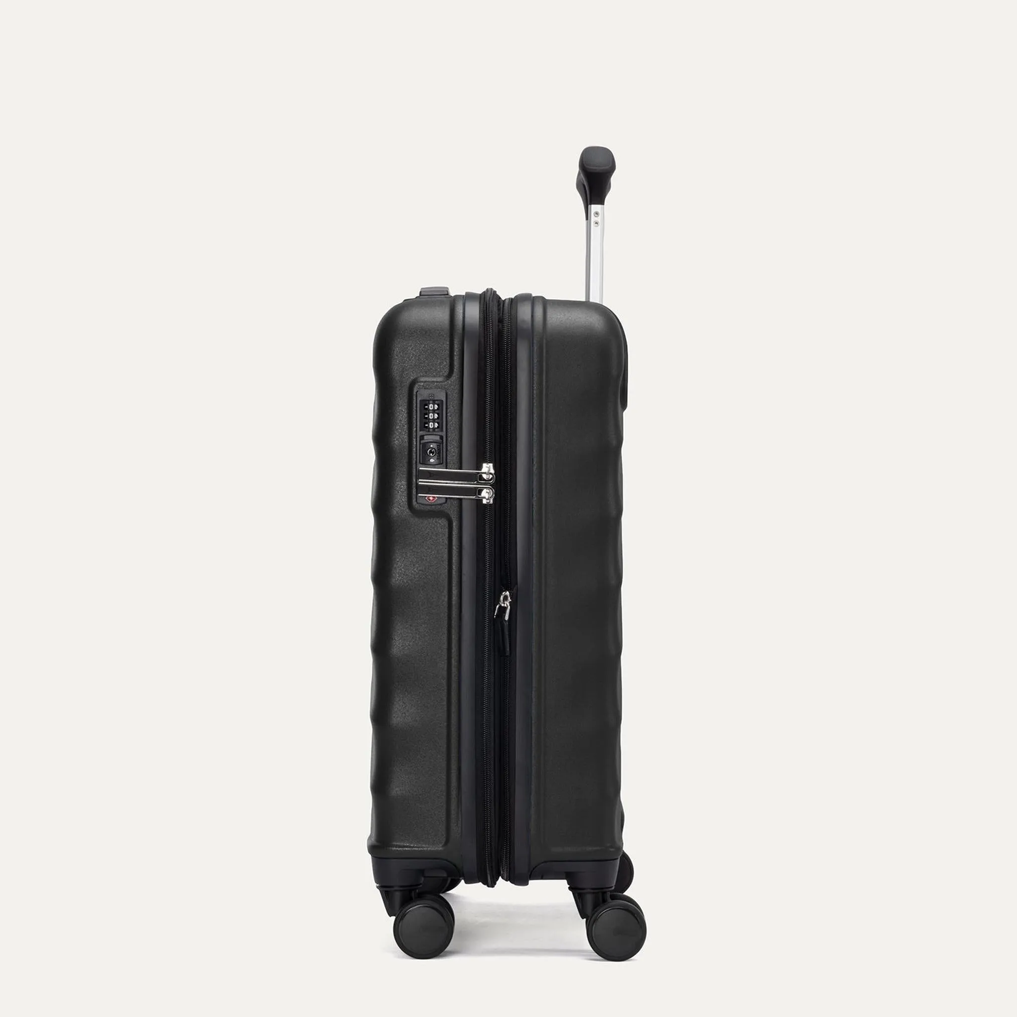 Travelpro Maxlite Air V2 International Carry-on Expandable Spinner