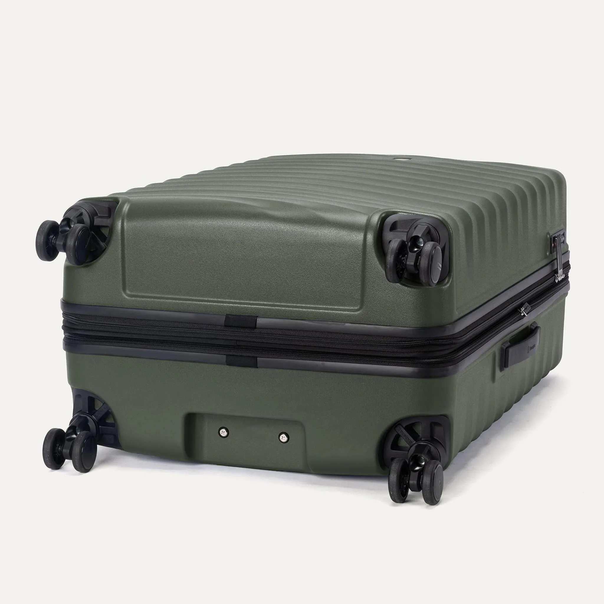 Travelpro Maxlite Air V2 Large Check-in Expandable Spinner