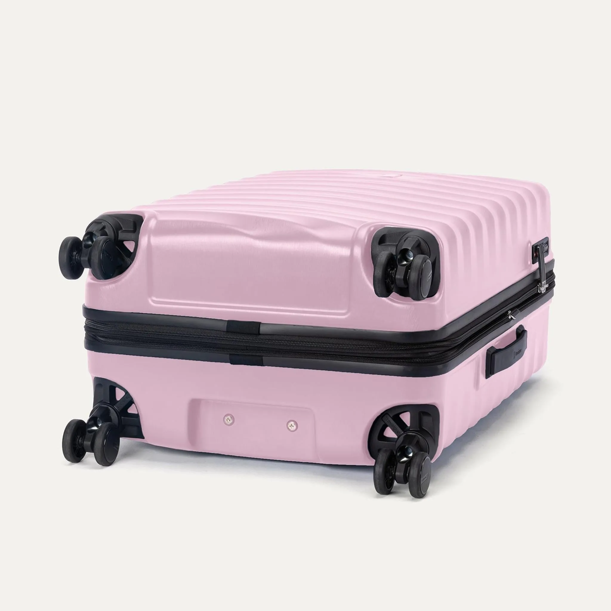 Travelpro Maxlite Air V2 Medium Check-in Expandable Spinner