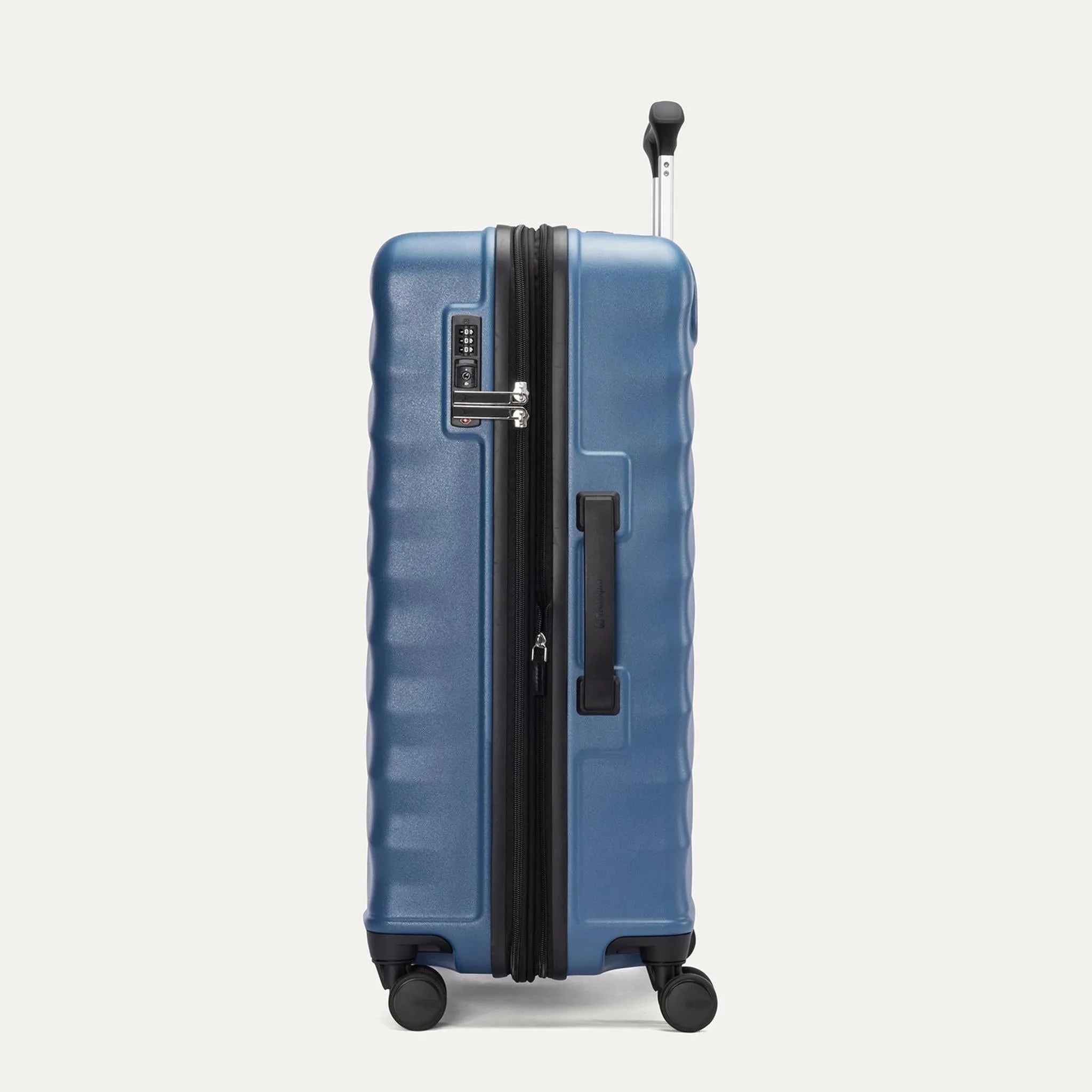 Travelpro Maxlite Air V2 Medium Check-in Expandable Spinner